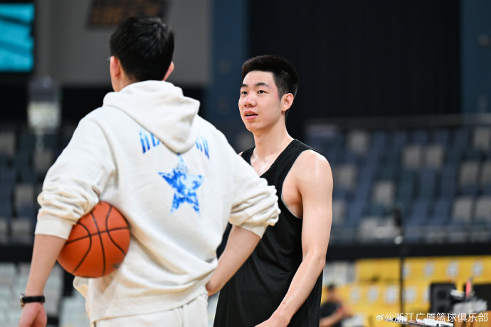 广厦男篮主场迎战吉林男篮 争夺季后赛关键席位