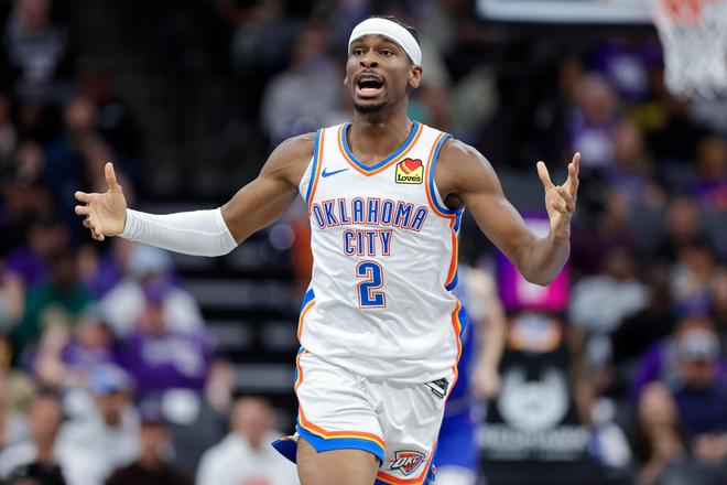 现役球员中唯一达成4次场均30分大满贯的亚历山